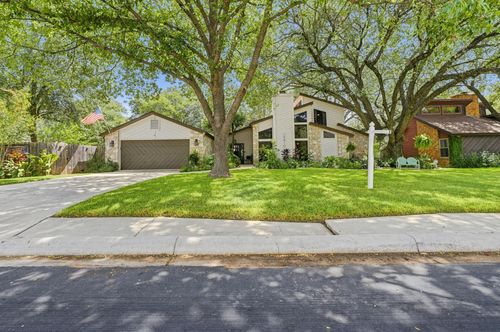 15410 Long Creek St, San Antonio, TX, 78247-2913 | Card Image