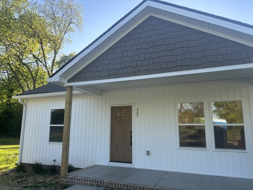 307 N Frierson St, Columbia, TN, 38401-2721 | Card Image