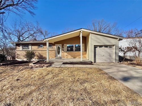 1261 Moonlight Dr, Arnold, MO, 63010-3012 | Card Image