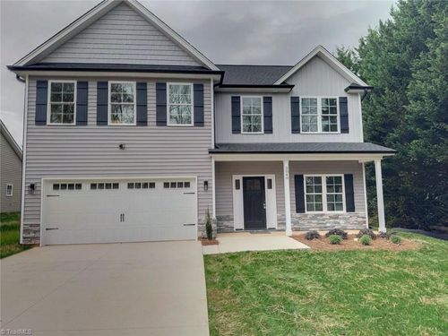 5040 Whitewood Ln, Winston Salem, NC, 27104-2508 | Card Image