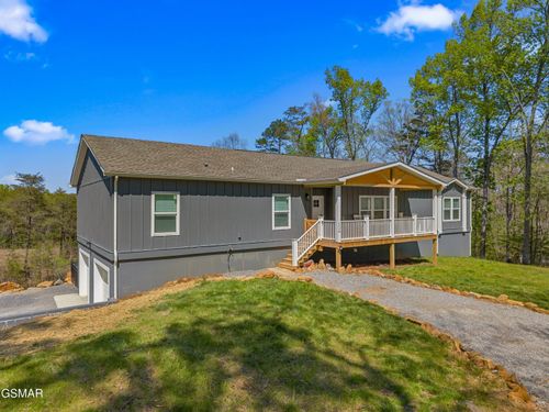 126 Deer Run Way, Dandridge, TN, 37725-2058 | Card Image