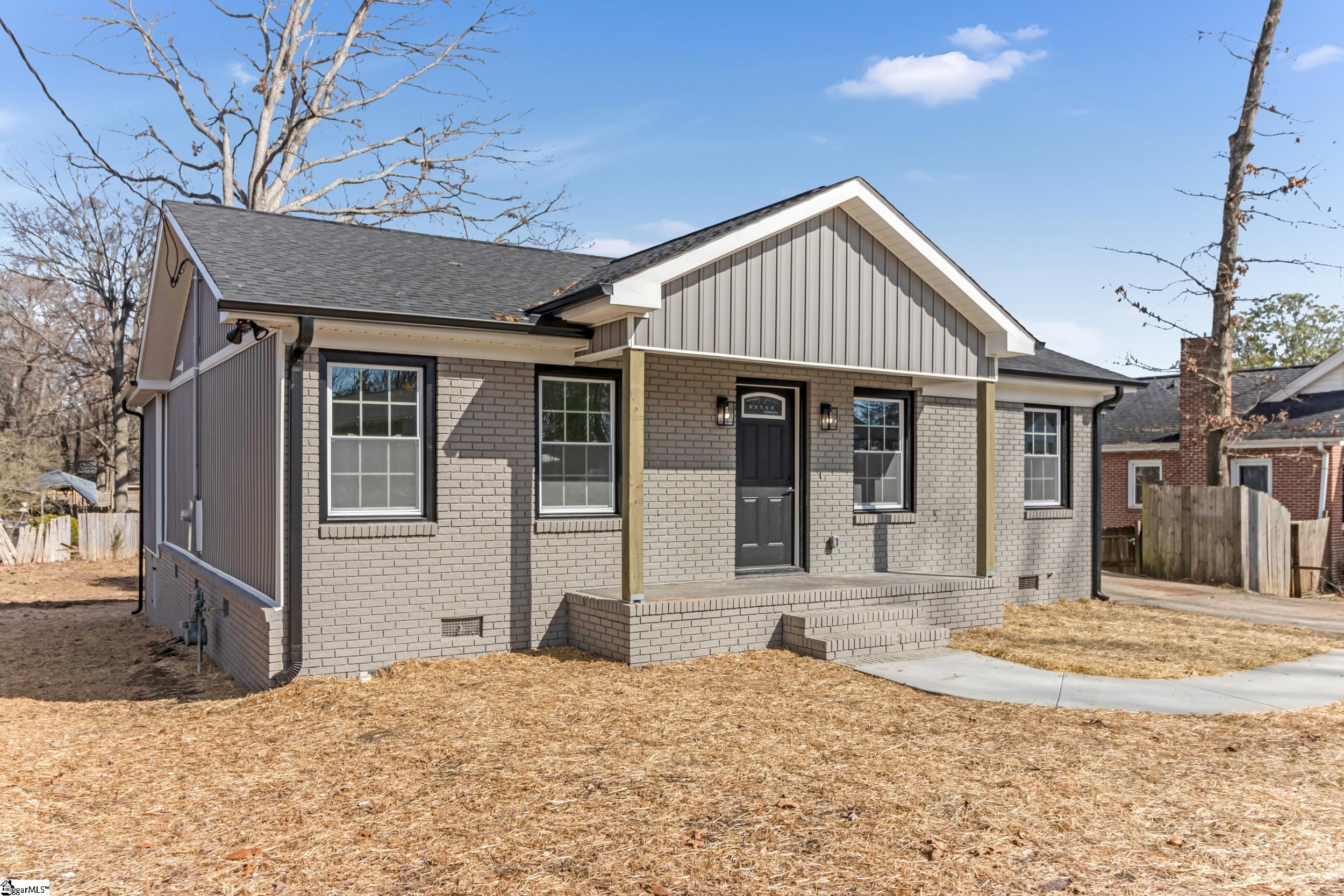 Residential in Taylors 5