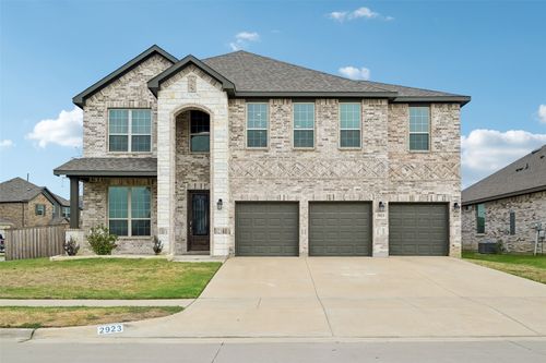 2923 Grand Lookout Ln, Arlington, TX, 76001-4601 | Card Image