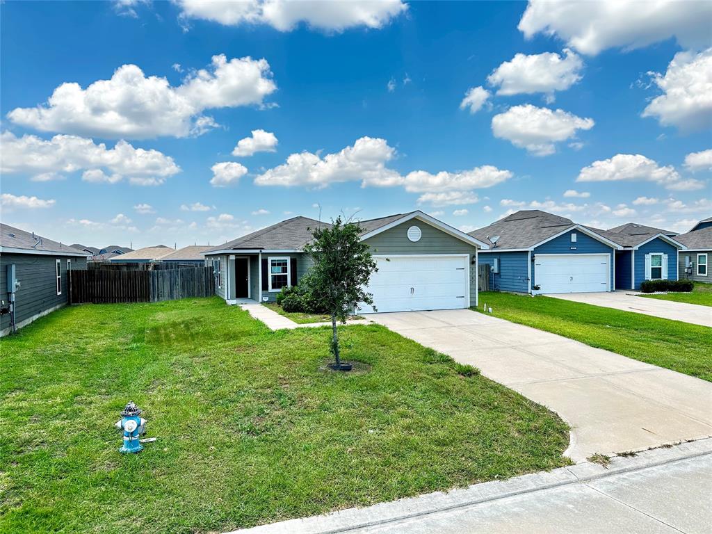 Rainbow Rd, Baytown, TX 77523