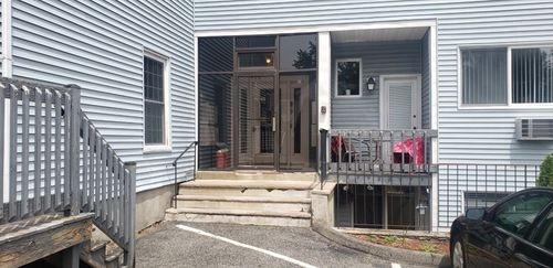 apt-13-75 Cabot St, Beverly, MA, 01915-4980 | Card Image