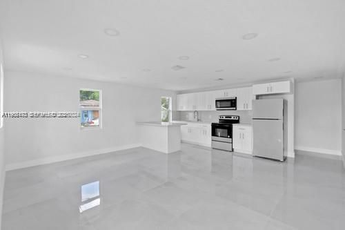 655 Sw 5th St, Homestead, FL, 33030-6917 | Card Image