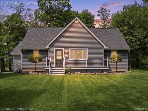 11447 N Latson Rd, Linden, MI, 48451-9604 | Card Image