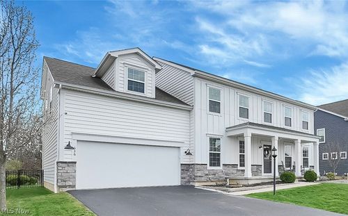 636 Kelburn Ln, Pickerington, OH, 43147-7571 | Card Image