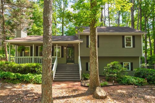 944 Hardy Cir, Dallas, GA, 30157-3374 | Card Image