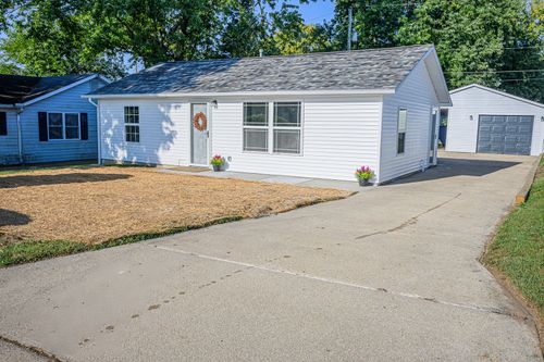 3019 Robert St, Bloomington, IL, 61704-8626 | Card Image