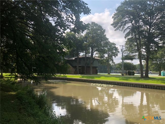 114 Cypress Way, House other with 4 bedrooms, 5 bathrooms and null parking in Mcqueeney TX | Image 5