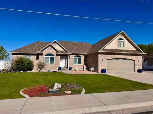 625 N 350 E, Delta, UT, 84624-8438 | Card Image