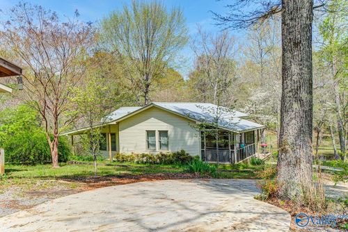154 Scenic Dr, Hollywood, AL, 35752-6532 | Card Image