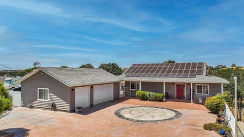 3651 Delin Way, Valley Springs, CA, 95252-9634 | Card Image
