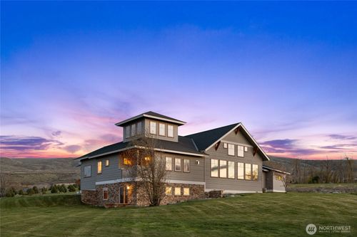 432 Biltmore Dr, Ellensburg, WA, 98926-5251 | Card Image