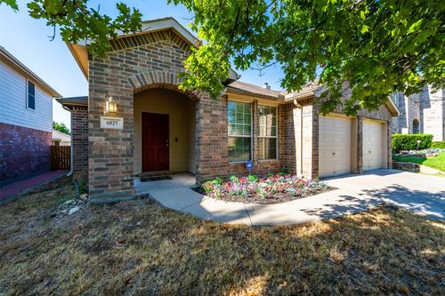 6025 Walleye Dr, Fort Worth, TX, 76179-7595 | Card Image