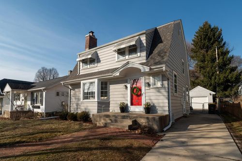 1753 Underwood Avenue, Wauwatosa, WI, 53213 | Card Image
