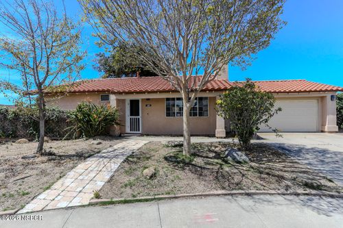 437 San Lino Ct, Santa Maria, CA, 93455-1739 | Card Image