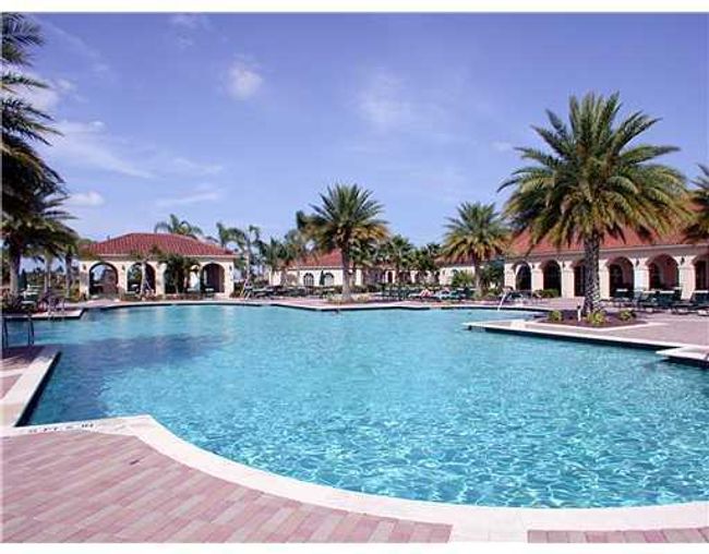 368 Nw Springview Loop, House other with 3 bedrooms, 2 bathrooms and null parking in Port St. Lucie FL | Image 31