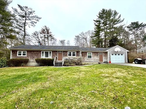 27 Steven Ave, Westport, MA, 02790-3214 | Card Image