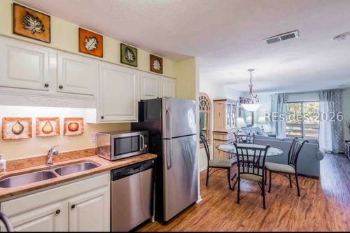 13e-45 Folly Field Rd, Hilton Head Island, SC, 29928-5487 | Card Image