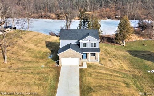113 Parker Ln, Ortonville, MI, 48462-8978 | Card Image
