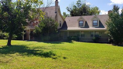 View of front of property with a porch and a front lawn | Image 2