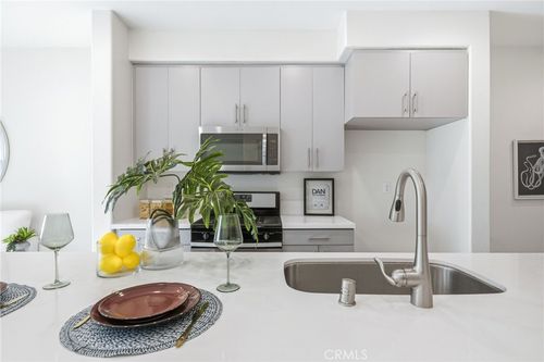 105-11130 Legion Loop, El Monte, CA, 91731 | Card Image