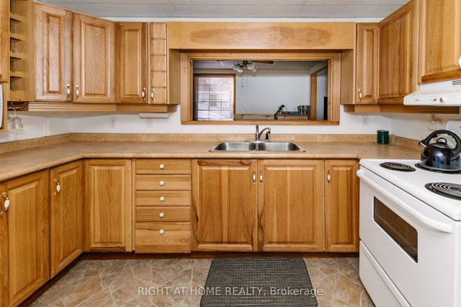 16366 Highway 35, House other with 2 bedrooms, 1 bathrooms and 6 parking in Algonquin Highlands ON | Image 8