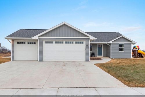 3200 S Weiler Road, KAUKAUNA, WI, 54130 | Card Image