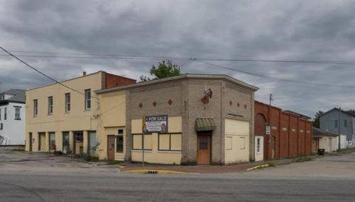 105 S Meridian St, Sunman, IN, 47041-9321 | Card Image