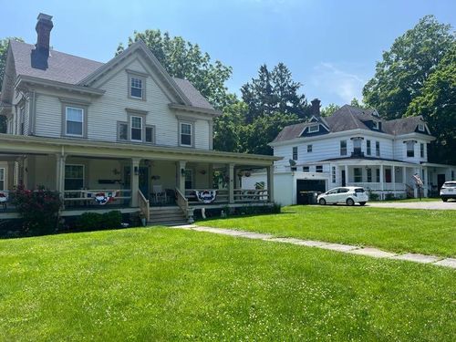 37 Oakland Ave, Warwick, NY, 10990-1562 | Card Image