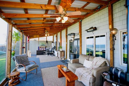 142 Algonquin Park, Plattsburgh, NY, 12901-1193 | Card Image