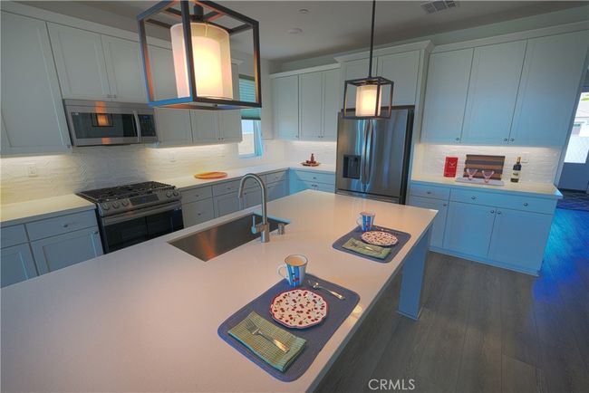 28706 Wildflower Ter, House other with 3 bedrooms, 3 bathrooms and 3 parking in Castaic CA | Image 8