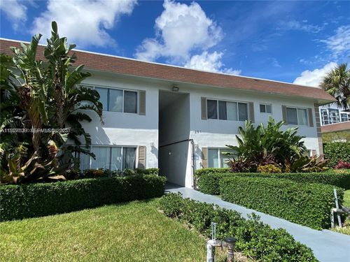 apt-2-151 Se 6th Ave, Pompano Beach, FL, 33060-7231 | Card Image