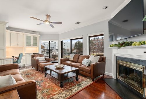 38-38 Shipway Pl, Boston, MA, 02129-4303 | Card Image
