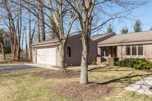 5492 Parkgrove Rd, Ann Arbor, MI, 48103-9206 | Card Image