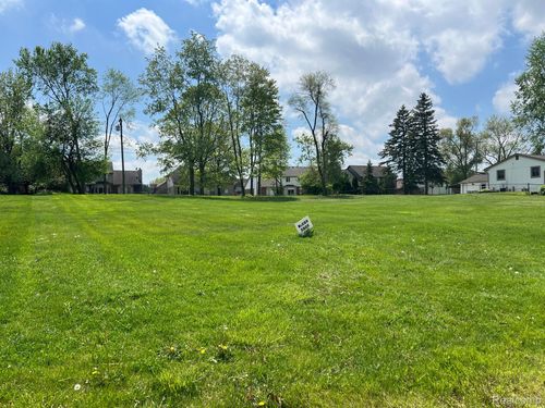 1625 Mccoy St, Commerce Twp, MI, 48390-2257 | Card Image