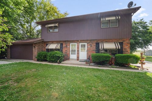 6888 Enge Drive, Newburg, WI, 53090 | Card Image