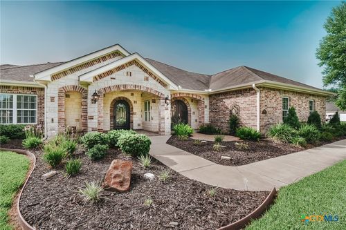 108 Ontario St, Victoria, TX, 77905-3975 | Card Image