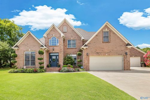 1701 Camden Cir Sw, Decatur, AL, 35603-3153 | Card Image