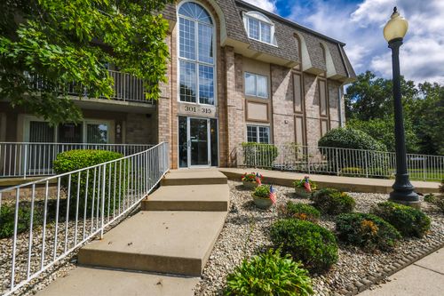 2a-306 Swan Drive, Dyer, IN, 46311 | Card Image
