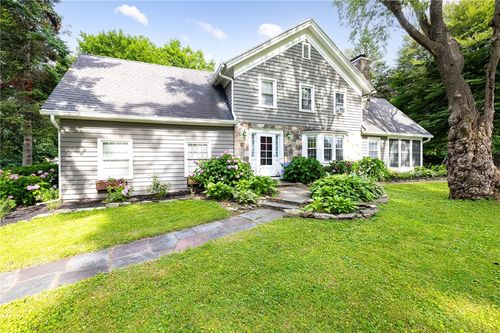 702 Lincoln Rd S, East Rochester, NY, 14445 | Card Image