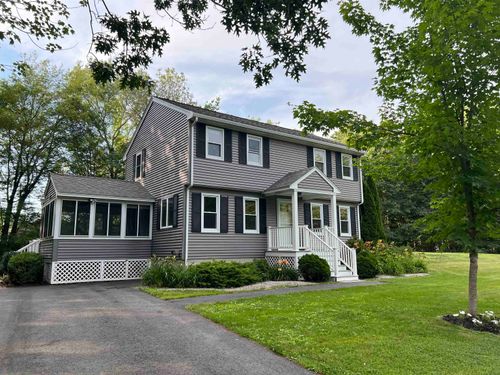 2 Kristin Drive, Derry, NH, 03038 | Card Image