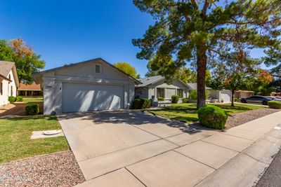 13006 W Blue Sky Drive, Home with 2 bedrooms, 2 bathrooms and null parking in Sun City West AZ | Image 2