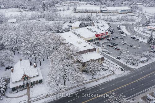 203-15390 Yonge St, Aurora, ON, L4G1N8 | Card Image