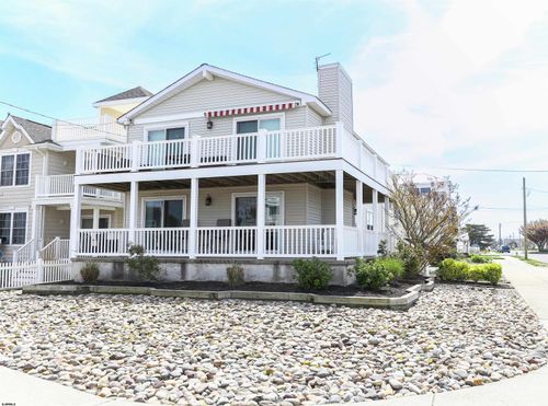 618 Bayshore Ave, Brigantine, NJ, 08203-2319 | Card Image