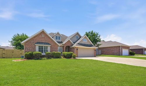 2201 Sw Juniper Ave, Bentonville, AR, 72713-7567 | Card Image