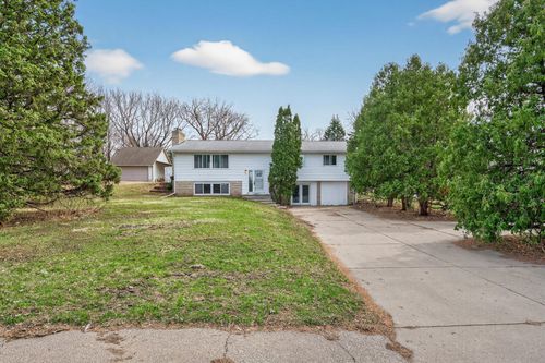 2850 Pilot Knob Rd, Saint Paul, MN, 55121-1120 | Card Image