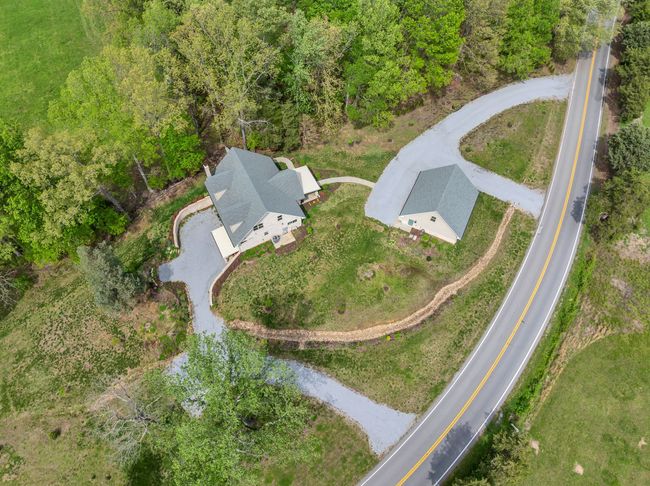 4122 Highway 49 W, House other with 5 bedrooms, 4 bathrooms and 2 parking in Vanleer TN | Image 65